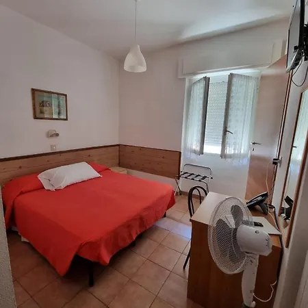 Riz Hotel 2*