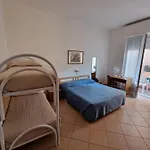 Ξενοδοχείο Riz 2*