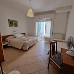 Riz Ξενοδοχείο 2*